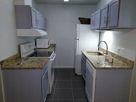 10792 E Exposition Ave in Aurora, CO - Building Photo