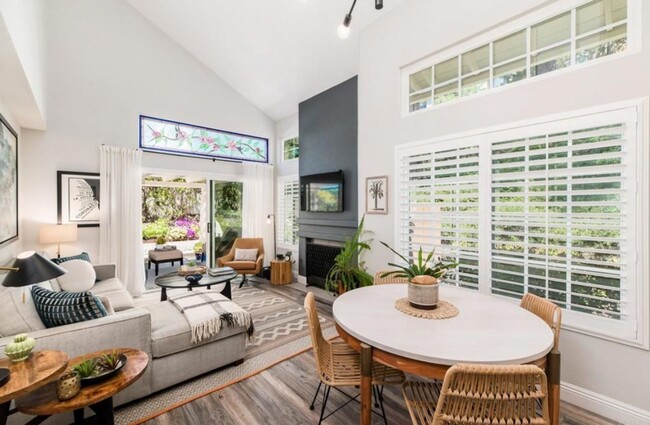 property at 3686 Caminito Cielo Del Mar
