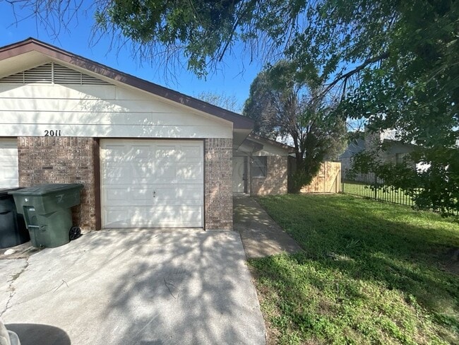 property at 2011 Windward Dr