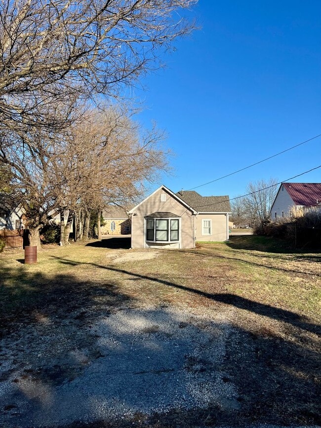 504 S Hickory St in Cuba, MO - Building Photo - Building Photo