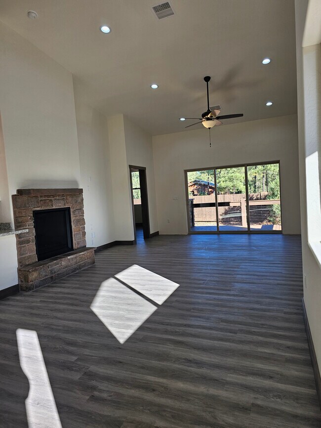2890 W Villa Loop in Show Low, AZ - Building Photo - Building Photo