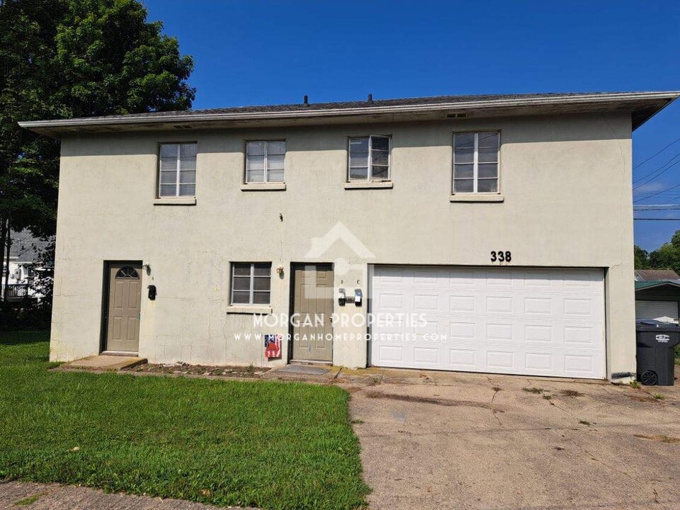 338 S Pendleton Ave, Unit C in Pendleton, IN - Foto de edificio