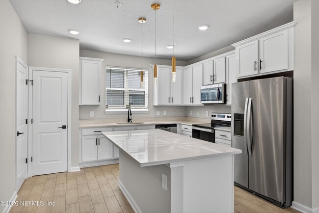 property at 1093 Farwell St