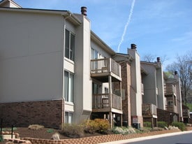 Pinetree Apartments