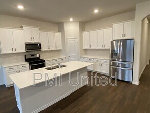 2920 Brady Starr Dr in Aubrey, TX - Building Photo - Building Photo