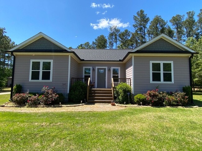 property at 124 Ridgeshore Ct