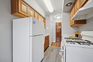 Regency House in Philadelphia, PA - Building Photo