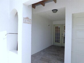 2393 Hanover Dr in Dunedin, FL - Building Photo - Building Photo