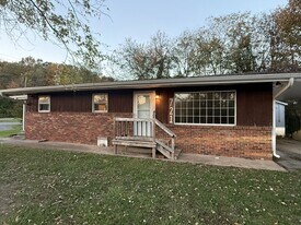 721 US-62 in Grand Rivers, KY - Building Photo