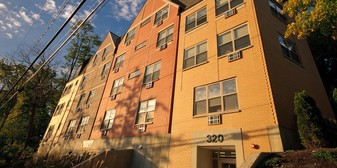 320 Dryden Rd Apartamentos