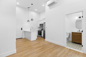 101 Richmond St in Providence, RI - Foto de edificio - Building Photo