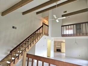 6172 W Airport Blvd in Houston, TX - Building Photo - Building Photo