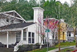 Fairfax Vest Pocket Apartments