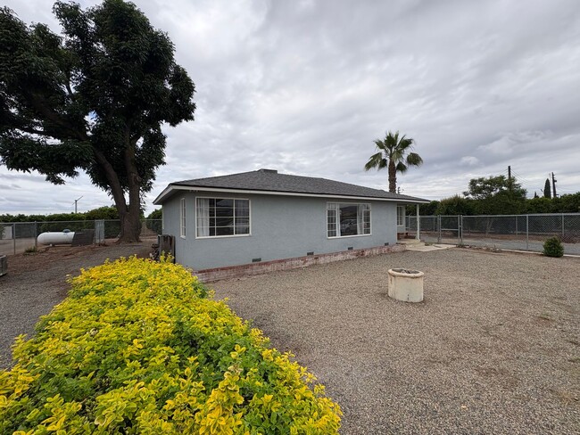 14519 Avenue 416 in Orosi, CA - Building Photo - Building Photo