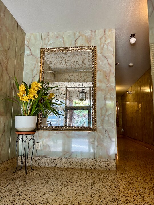 988 Union St in San Francisco, CA - Building Photo