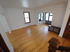1210 W 32nd St in Minneapolis, MN - Building Photo - Building Photo