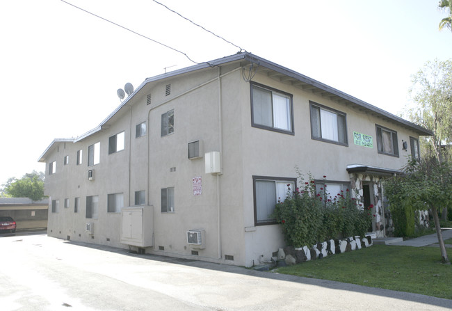 6610 Whitsett Ave in North Hollywood, CA - Building Photo - Building Photo