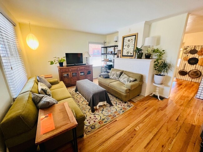 2185 S Washington St in Denver, CO - Building Photo - Building Photo