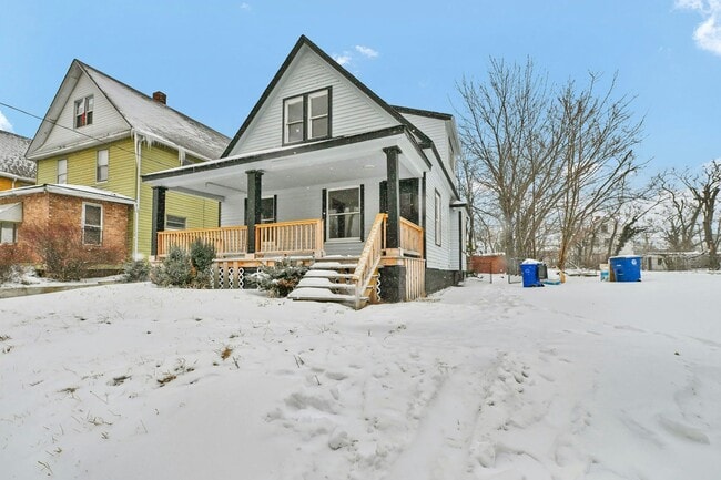 property at 1261 E 123rd St