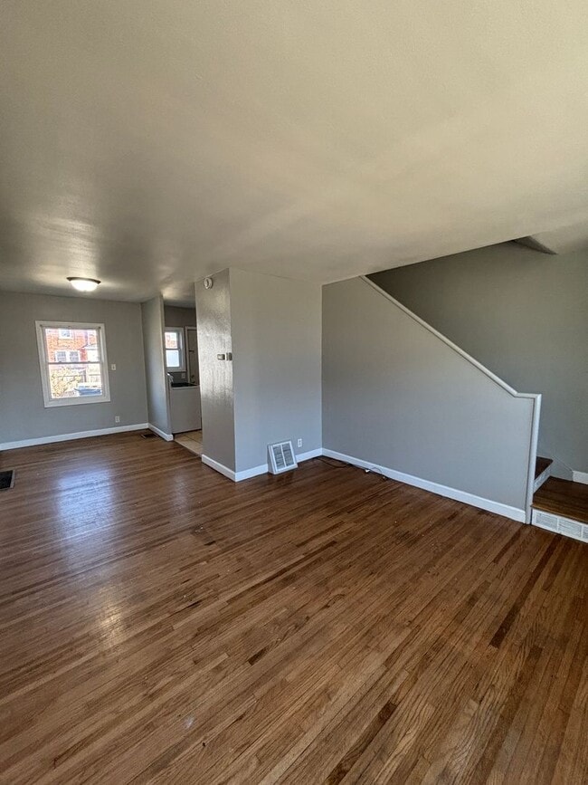 property at 1226 W Mullan Ave