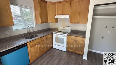 1542 Camden Ct in Santa Rosa, CA - Building Photo - Building Photo