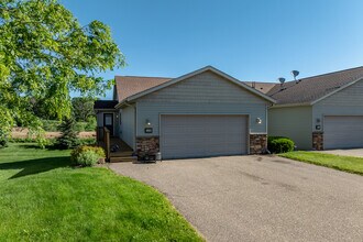 Prairie Park Apartments in Eau Claire, WI - Building Photo - Building Photo