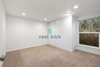 6356 138th Ave NE in Redmond, WA - Building Photo - Building Photo