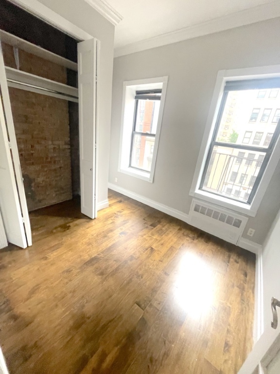221 E 23rd St in New York, NY - Building Photo - Building Photo