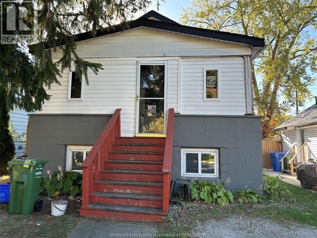 property at 937 Bridge Ave