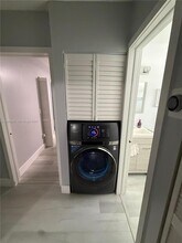 6878 NW 173rd Dr in Hialeah, FL - Building Photo - Building Photo