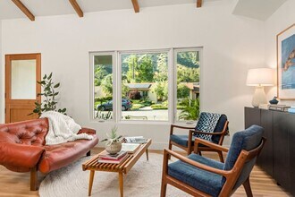 917 Topaz Ct in Ojai, CA - Building Photo - Building Photo