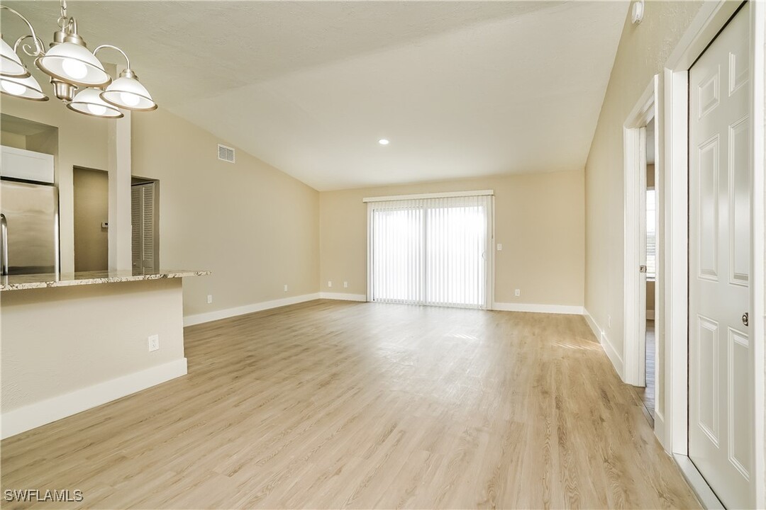 710 NE 24th Terrace in Cape Coral, FL - Building Photo