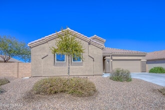 9116 W Silver Cholla Dr in Marana, AZ - Building Photo - Building Photo