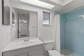 2711 N Dellwood Dr in Eustis, FL - Building Photo - Building Photo