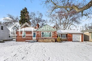 24865 Grove Ave in Eastpointe, MI - Building Photo