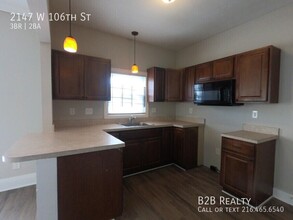 2147 W 106th St in Cleveland, OH - Building Photo - Building Photo