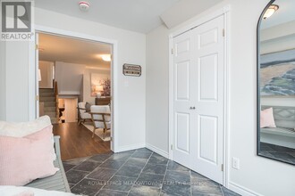 830 Merritt Dr in Milton, ON - Building Photo - Building Photo