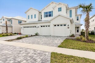 571 Marquesa Cir in Saint Johns, FL - Building Photo