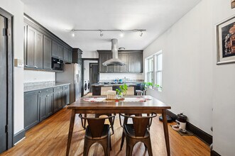 6238 N Broadway in Chicago, IL - Building Photo - Building Photo