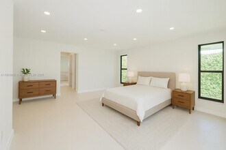 7761 SW 169th St in Palmetto Bay, FL - Building Photo - Building Photo