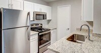 8181 Med Center Apartments photo'