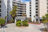 Cline's Landing in Port Aransas, TX - Foto de edificio - Building Photo