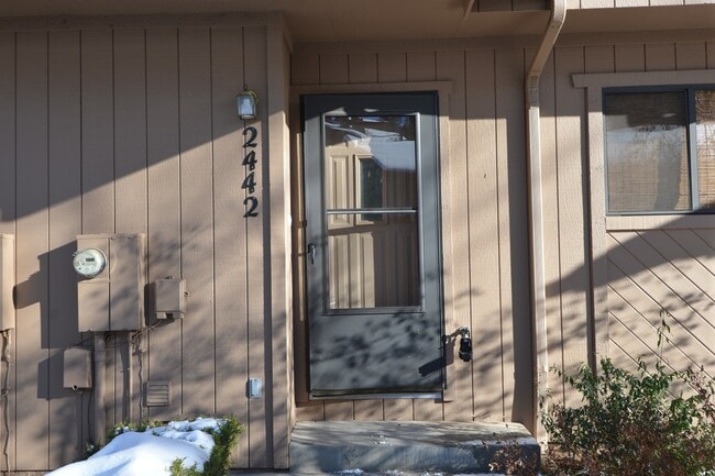 2442 N Earle Dr in Flagstaff, AZ - Building Photo - Building Photo