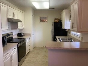 26 Lake Vista Trail, Unit 201 in Port St. Lucie, FL - Building Photo - Building Photo