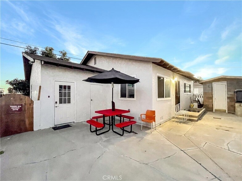 4084 137th St in Hawthorne, CA - Foto de edificio