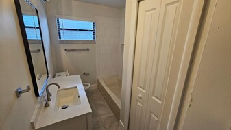 10841 Scott Mill Rd in Jacksonville, FL - Building Photo