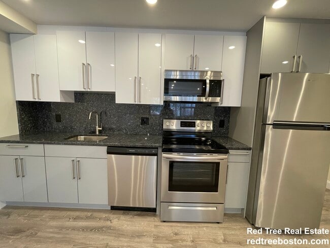 property at 1028a Commonwealth Ave