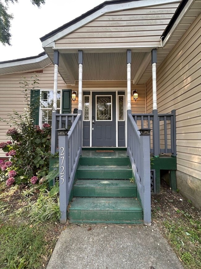 2725 Victoria Ave in Norfolk, VA - Building Photo - Building Photo