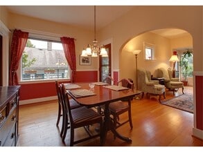 7360 21st Ave NW in Seattle, WA - Building Photo - Building Photo