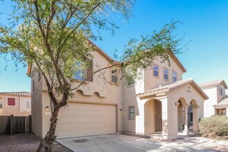 10911 W Mariposa Dr in Phoenix, AZ - Foto de edificio - Building Photo